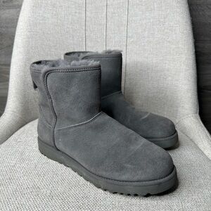 UGG Boots Cory II women’s size 6